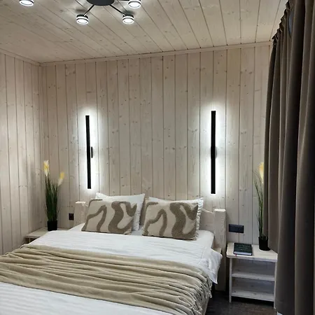 будинок для відпочинку з чаном джакузі Tysha Apartament *